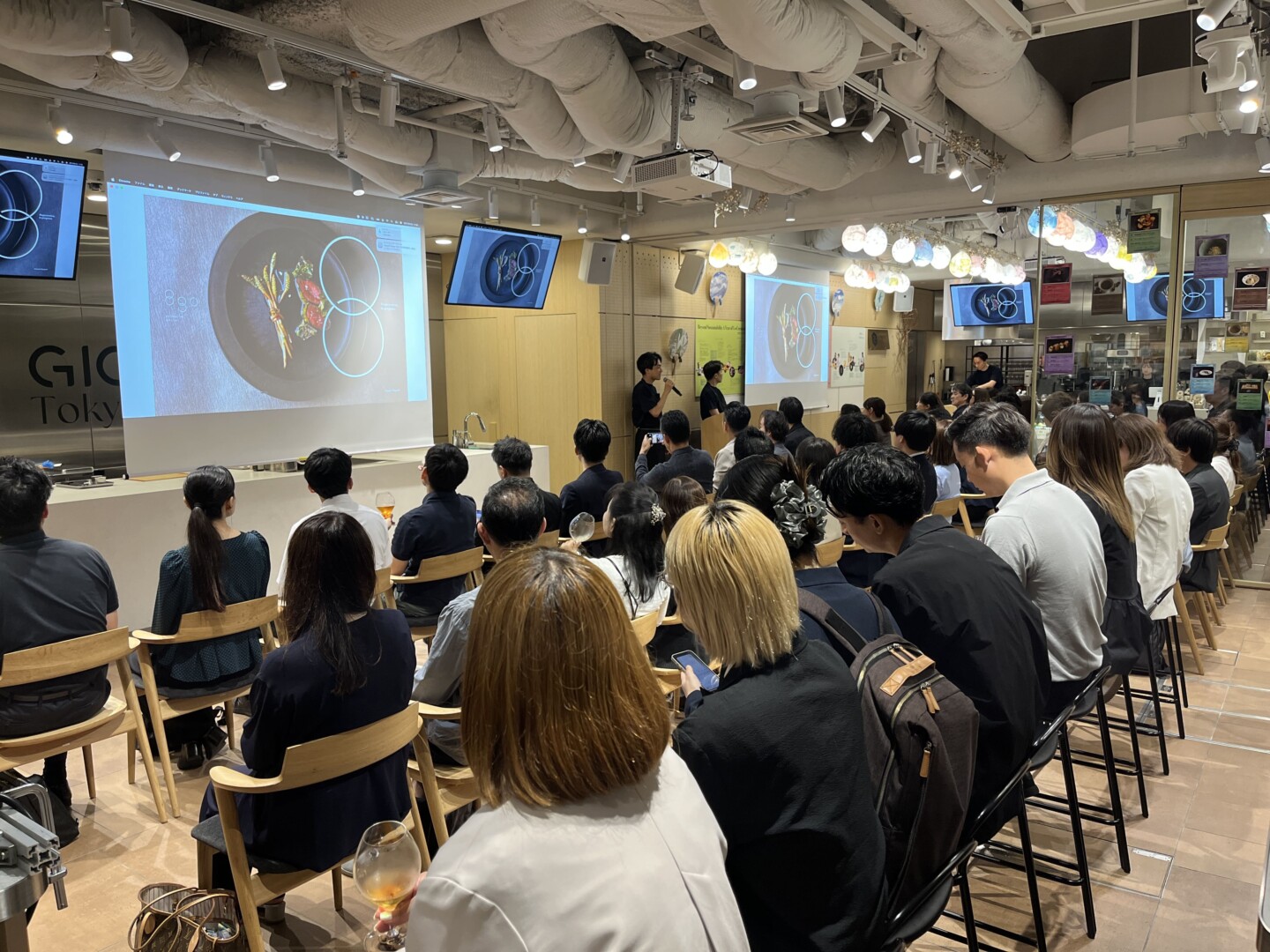 【イベントレポート】 パートナーと共に「リジェネラティブ」を問い、実践した１年――８goが１周年記念イベント開催